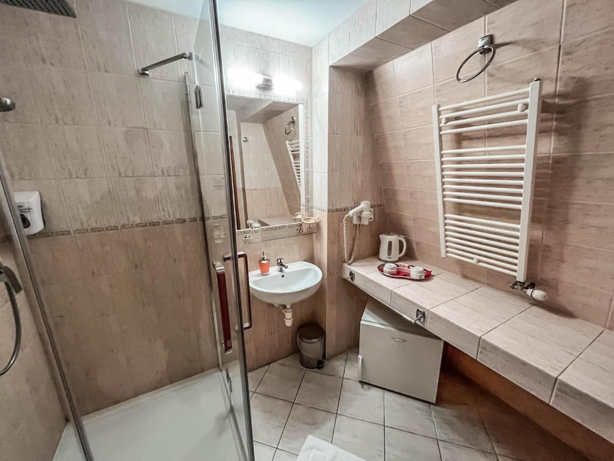 Penzión Tavel Prešov Exterior foto