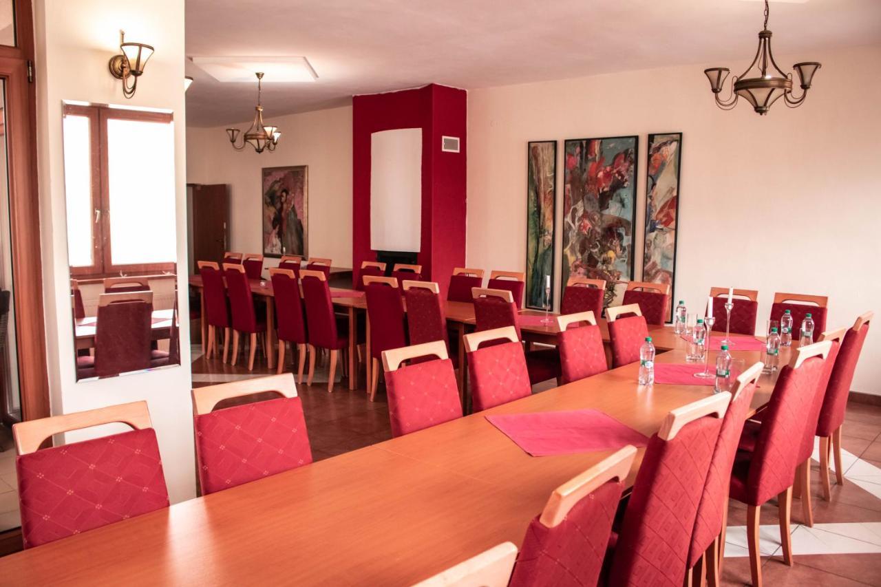 Penzión Tavel Prešov Exterior foto