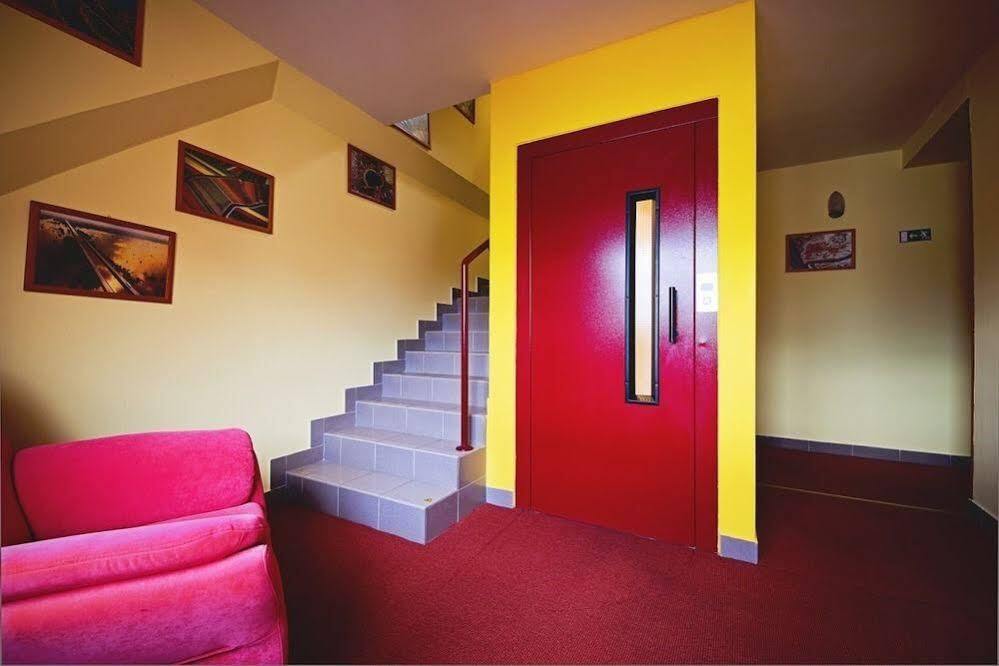 Penzión Tavel Prešov Exterior foto